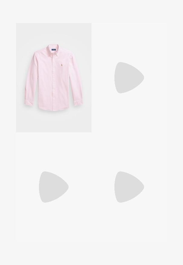 Cămașă cu mâneci lungi, cu dungi roz și alb, guler, și un mic logo brodat pe partea stângă a pieptului. Material din bumbac.; Tricou polo alb din bumbac, cu un model repetat de câini albaștri și un mic logo albastru pe piept. Mâneci scurte și guler.; Pantaloni casual de culoare crem deschis, confecționați dintr-un material moale. Au o talie elastică cu șnur și un design cu picioare înguste.; Adidași în nuanțe de bej, crem și verde măsliniu, realizati din materiale de piele nobila și suede, cu vârf rotund, design minimalist și talpă din cauciuc.