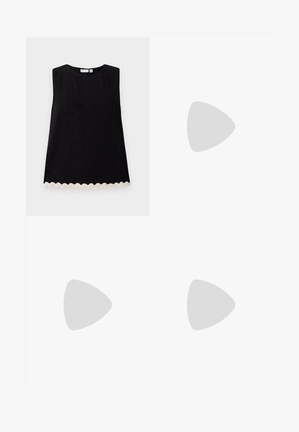 Top nero senza maniche con scollatura tonda e tessuto texturizzato. L'orlo presenta un bordo scallop bianco. Silhouette dritta.; Pantaloni a gamba larga in tessuto grigio scuro, con vita alta e finitura liscia. Linee pulite senza motivi o decorazioni visibili.; Scarpa Mary Jane in vernice nera con punta affusolata, cinturino regolabile e tacco a blocco, caratterizzata da una finitura lucida e un design minimalista.; Borsa a tracolla nera in pelle con una texture liscia. Presenta una tracolla regolabile e un design elegante e minimalista con chiusura a zip.
