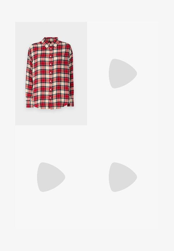 GANT Cămașă - ruby red; Pantaloni negri tailor-ed cu un design drept, având o textură fină și cute clare pe față. Fără elemente de prindere vizibile.; Sandale slingback din piele neagră cu vârf ascuțit, având un toc subțire și un accent de culoare aurie pe curea ajustabilă. Textură netedă.; Geantă de umăr din piele neagră, cu un design structurat, având o formă tăiată, mânere superioare și accente din aur. Include o curea de umăr ajustabilă.