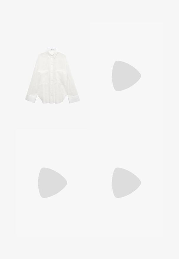 Hvid skjorte med lange ærmer lavet af et let stof, med knaplukning fortil, to brystlommer og en klassisk kravedesign.; Bershka WIDE - Bukser - black; Bershka Højhælede sandaletter / Højhælede sandaler - black; Sort patenteret læder håndtaske med en buet form, en skulderrem, frontlommer og hardware accenter i sølvfarve.