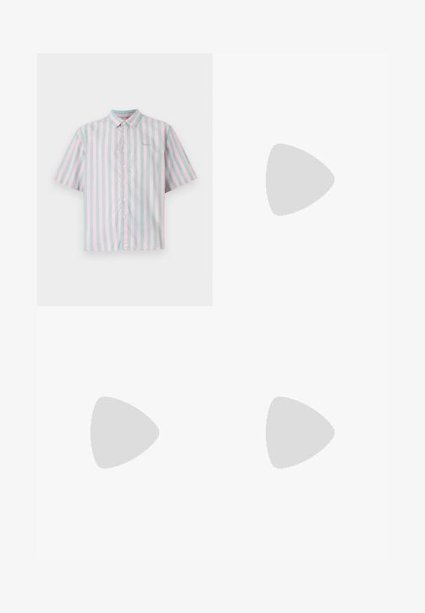 Kurzarm-Hemd mit Knopfleiste, das abwechselnd hellrosa und mintgrüne vertikale Streifen zeigt. Es hat eine weiche Baumwollstruktur und ein kleines Logo-Detail.; Dunkelblaue Denim-Hose mit weiter Beinform und hoher Taille, fünfknöpfigem Verschluss und fünf Taschen. Mit Steppnähten an den Nähten.; Schwarzer Adidas Superstar Sneaker mit weißen Streifen, Schalenzehen und "Superstar"-Schriftzug an der Seite, im Seitenprofil auf weißem Hintergrund dargestellt.; Sonnenbrille mit einem schlanken, silbernen Metallrahmen, grauen getönten Gläsern und einem aerodynamischen Design mit spitzen Kanten und dünnen Bügeln.