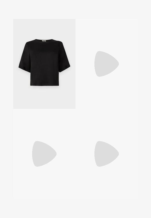 Svart kortärmad topp med rundad halsringning, tillverkad av slät tyg. Designen har en boxig silhuett och en ren finish.; Beige vida byxor i strukturerad tyg, med hög midja och inga synliga knäppningar eller fickor. Slät, skräddarsydd silhuett.; Svart läder slingback-hälar med spetsig tå, med en smal klack och en guldtonad detalj på den justerbara remmen. Slät textur.; Svart vadderad handväska med en guldbi-emblem, med en kedjeslinga och rektangulär form. Slät textur med chevronmönster.