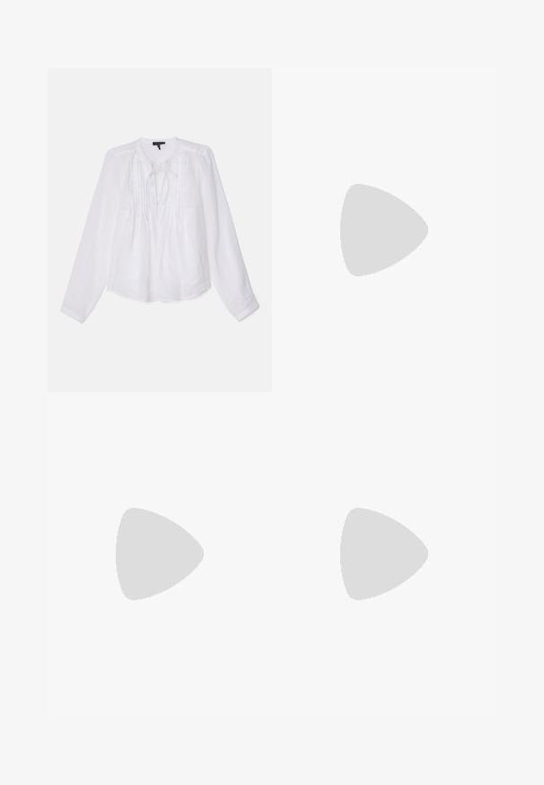 rag & bone AMARIS - Blouse - white; Black wide-leg jeans made of denim, featuring a five-pocket design, button closure, and metal hardware accents. Textured fabric with a smooth finish.; Paul Smith AMIRA - Classic heels - black; Black leather tote bag with two long straps, a cinched top, and a gold circular accent. Smooth texture with a minimalist design.