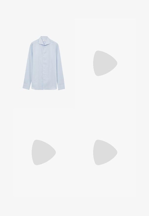 Chemise à manches longues bleu clair avec de fines rayures verticales blanches, dotée d'un col ouvert, de boutons à l'avant et d'un ourlet droit.; Shorts en coton gris avec une taille élastique, cordon de serrage ajustable, poches latérales et une coupe décontractée. Texture lisse et design à mi-cuisses.; Mocassins en cuir marron avec une finition lisse, présentant un léger détail de couture sur le dessus et une semelle en caoutchouc noire.; Lunettes de soleil en écaille de tortue avec des montures carrées, des verres teintés de vert et des accents orange contrastants le long des bords des branches.