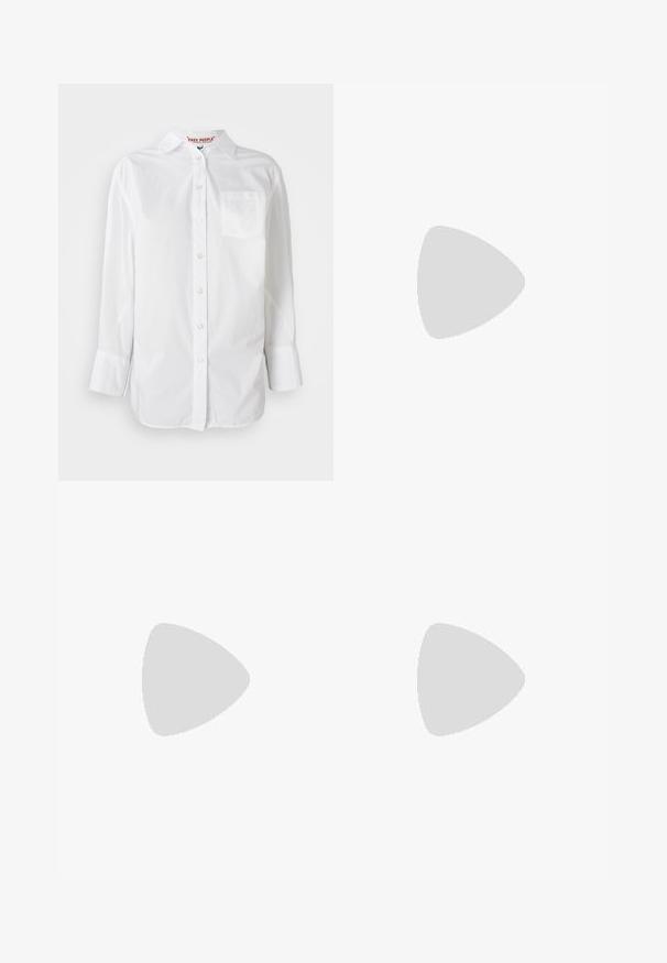 Hvit skjorte med lange ermer og knappestolpe, med krage og brystlomme, vist mot en ensfarget bakgrunn.; Høytlivde blå denimjeans med bred bendesign, som har en frontlomme, messingknappelukking og kontrastsøm.; Lys grå semsket lær sneakers med hvite lærdetaljer, tre hvite striper og en brun gummisåle, med en polstret krage for ekstra komfort.; Gule gjennomsiktige solbriller med teal linser, firkantet form og et karakteristisk skrått tempeldesign med gravert detaljering.