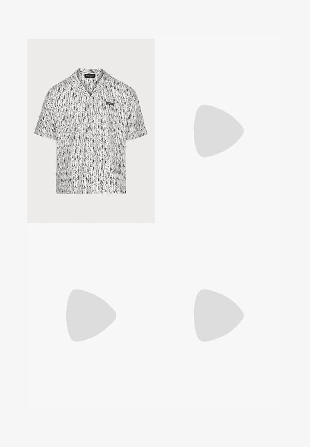 Srajca s kratkimi rokavi in ovratnikom v beli in črni barvi. Ima valovit vzorec, gumbno zapiranje spredaj in diskretno logo na prsih. Lahka tkanina.; Bela bombažna majica s kratkimi rokavi, okroglim izrezom, sproščenim krojem in brez vidnih logotipov ali vzorcev. Gladka tekstura in minimalen dizajn.; Kaki hlače s ravnim krojem, narejene iz trpežnega blaga, z gladko teksturo in dvojno pregibno sprednjo stranjo za dodatne detajle.; Bele športne copate iz belega usnja z črnimi Nike swoosh, ravnimi vezalkami in teksturiranim gumijastim podplatom. Okrogla konica in oblazinjen ovratnik za udobje.