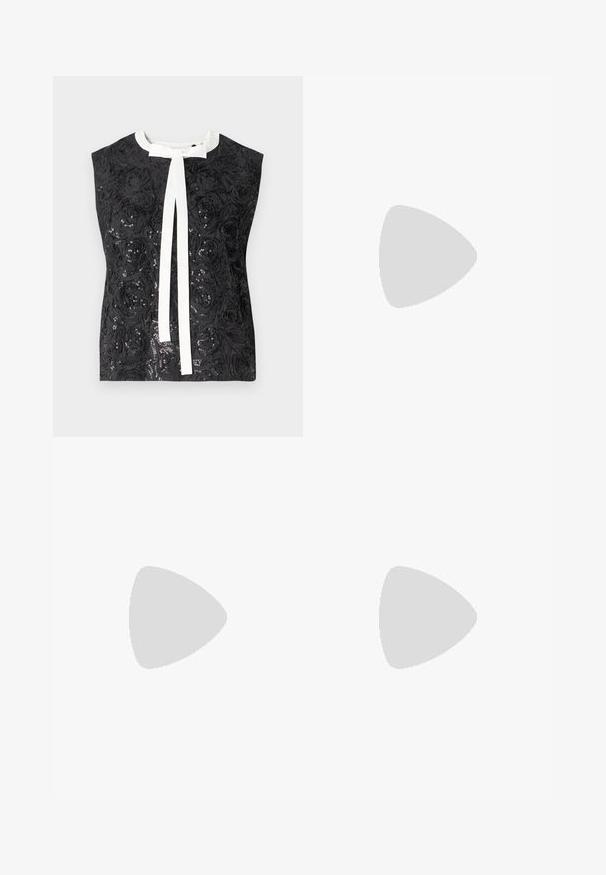 Top senza maniche nero con un motivo testurizzato a rose, impreziosito da paillettes, con un fiocco bianco sul collo.; The Kooples PANTALON SEUL - Pantaloni - black; Stivali neri alla caviglia realizzati in pelle liscia, caratterizzati da un punta affusolata, stivale aderente e un tacco alto e sottile. Design minimalista senza hardware visibile.; Borsa a tracolla di colore argento metallizzato con una texture in coccodrillo. Dotata di una maniglia superiore, cinturino staccabile e forma rettangolare con chiusura a scatto.