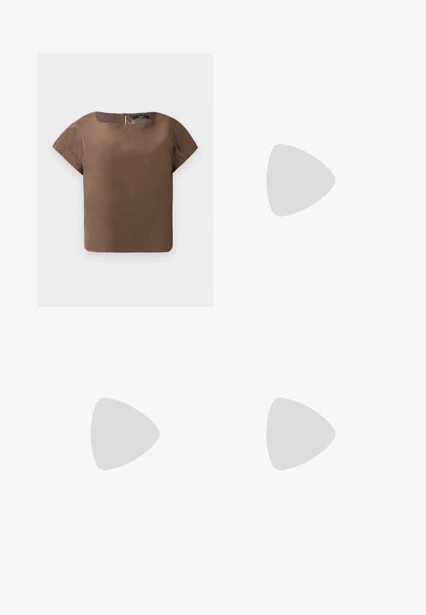Haut marron à manches courtes avec un col rond et une fermeture éclair dans le dos. Fabriqué dans un tissu lisse, il présente une silhouette propre et carrée, sans motifs.; Pantalons larges beiges en tissu lisse, avec un devant plat avec des plis, une fermeture éclair et des passants de ceinture. Coupe ajustée dans l'ensemble.; Chaussure slingback en suède beige avec un nez pointu et un talon transparent et arrondi. Texture lisse et design minimaliste.; Sœur SAUDADE MINI - Sac à main - naturel/marron