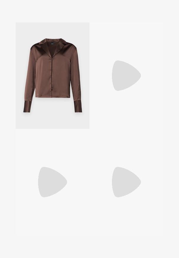 Brown satin long-sleeve blouse with a pointed collar, front button closure, and structured cuffs, featuring a smooth, glossy texture.; Black wide-leg denim pants with a high waist, featuring front and back pockets, stitched seams, and a button closure. Smooth texture.; Bershka High heeled sandals - black; Black patent leather handbag with a curved shape, one shoulder strap, front pockets, and silver-tone hardware accents.