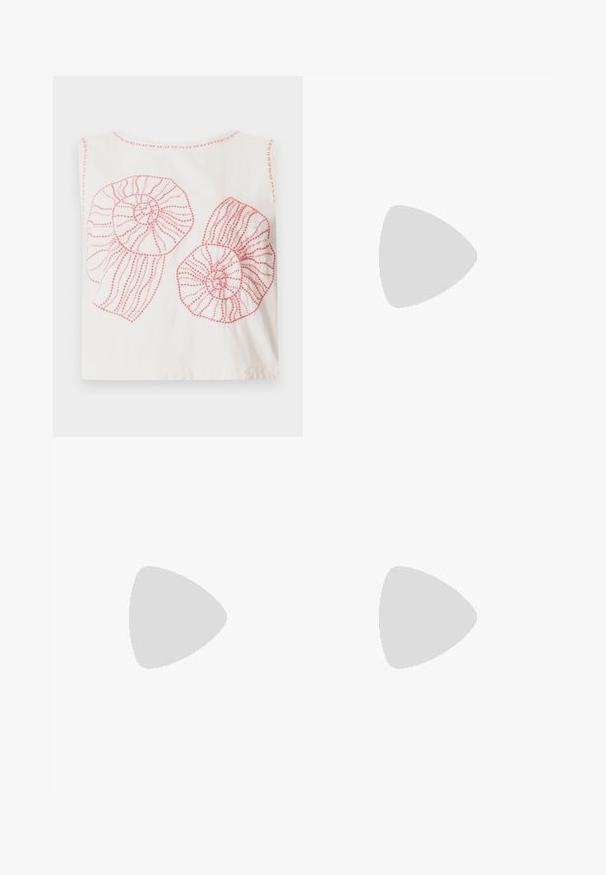 Top in cotone bianco senza maniche con due grandi disegni di conchiglie a spirale rosa, caratterizzati da motivi a contorno e cuciture testurizzate.; Pantaloni neri su misura con un design a gamba dritta, caratterizzati da una texture liscia e pieghe ben definite sul davanti. Senza hardware visibile.; Décolleté in pelle eco-patent nera con punta affilata, cinturini alla caviglia regolabili e tacco sottile. Texture liscia con una finitura lucida.; Borsa a mano in pelle nera con un design strutturato, caratterizzata da una forma corta, manico superiore e accessori in metallo dorato. Inclusa tracolla regolabile.