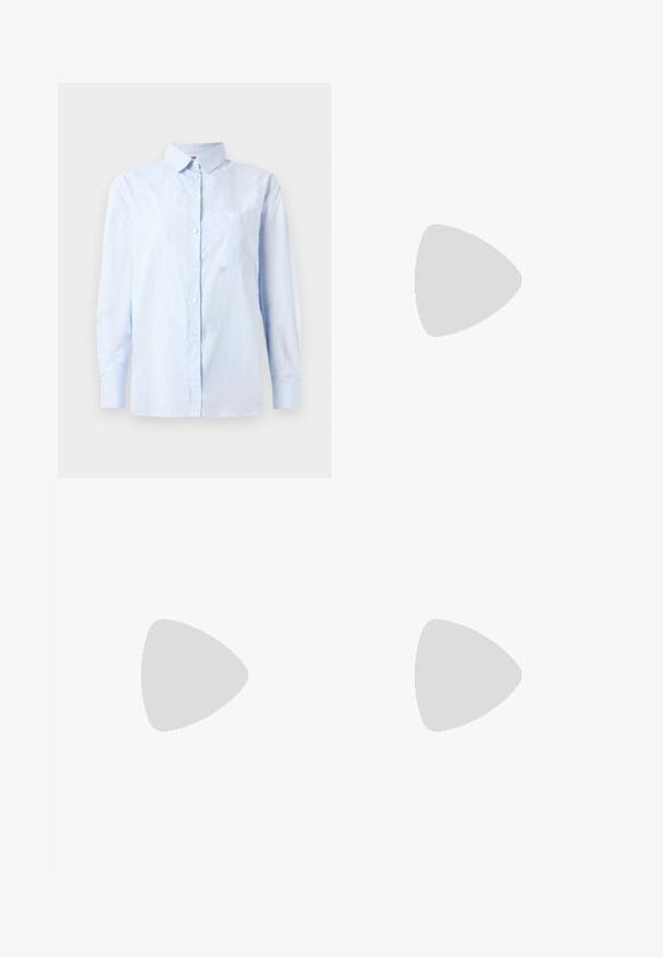 Himmelblaues Langarm-Hemd mit Knopfleiste, dezenten vertikalen Streifen und einer Brusttasche, vor einem weißen Hintergrund präsentiert.; Weite Hosen aus dunkelblauem Stoff mit einem floralen Muster in Rosa und Gelb auf einer Seite und einem Knopfverschluss an der Taille.; Paul Smith TOPANGA - Klassischer Ballerina - black; Braune Ledertasche mit Klappenverschluss, Beschlägen in Goldfarbe, einem Schultergurt und einer glatten Oberfläche. Kompakte rechteckige Form.