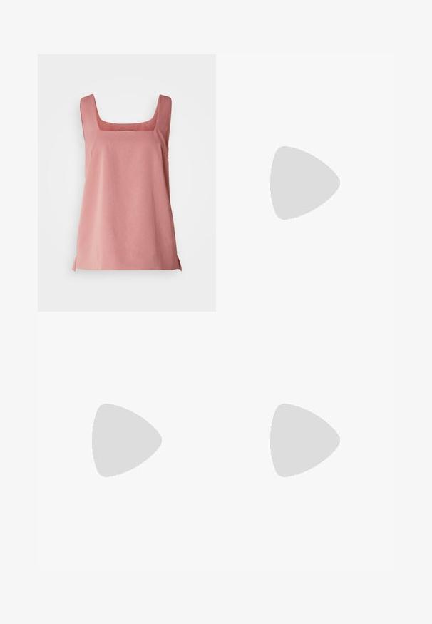 Top senza maniche di colore rosa con scollatura quadrata, realizzato in tessuto leggero, caratterizzato da una vestibilità comoda e spacchi laterali per facilitare i movimenti.; Pantaloni neri su misura con un design a gamba dritta, caratterizzati da una texture liscia e pieghe ben definite sul davanti. Senza hardware visibile.; Sandalo in pelle nera con tacco a blocco e una fascia larga sopra le dita, dotato di una cinghia regolabile alla caviglia, caratterizzato da un design elegante e minimalista.; Borsa a mano in pelle nera con un design strutturato, caratterizzata da una forma corta, manico superiore e accessori in metallo dorato. Inclusa tracolla regolabile.