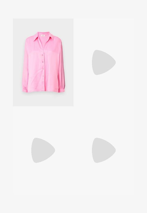 Camicetta rosa a maniche lunghe realizzata in tessuto liscio. Presenta un colletto, una chiusura frontale con bottoni e polsini elasticizzati. Design minimalista.; Pantaloni ampi color pesca, realizzati in un tessuto morbido, con cintura elastica e taglio dritto, che offrono una vestibilità comoda.; Mango Sandali - beige; Borsa in pelle rosa con una forma strutturata, caratterizzata da una chiusura lucida e una sola tracolla regolabile. Finitura texturizzata con hardware dorato.