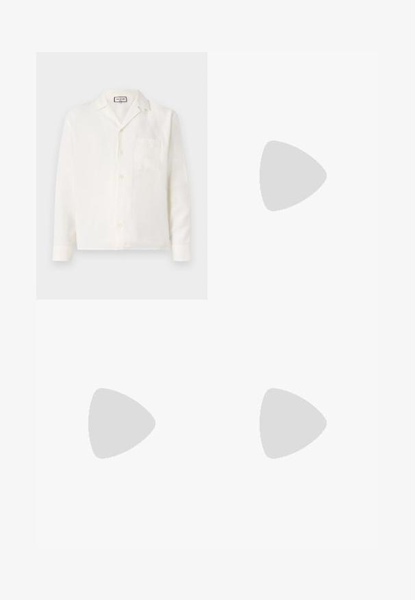 Camisa blanca de manga corta en tejido ligero. Presenta un cuello con muesca, cierre de botones y un bolsillo en el pecho. Textura suave, diseño casual.; Camiseta térmica blanca de manga larga con textura acanalada, cuello redondo y puños con banda. Diseño limpio sin patrones ni acentos adicionales.; STUDIO ID TOM TROUSERS LEATHER FRONT 2 BACK ZIP TROUSERS - Pantalón de cuero - nappa black; Stuart Weitzman CLUB CLASSIC PENNY LOAFER - Mocasines elegantes - black