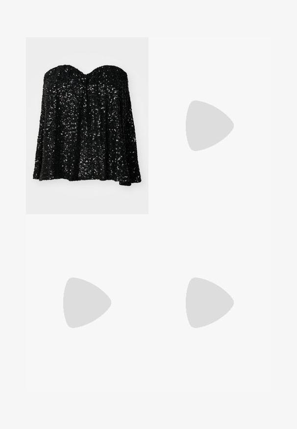 Top nero senza spalline decorato con paillettes, caratterizzato da un taglio morbido e una texture di tessuto liscia, con dettagli riflettenti lucidi in tutto il capo.; Bershka WIDE-LEG - Wide Leg - black; Bershka Sandali con tacco - black; Borsa a spalla in vernice nera con forma curvata, una tracolla, tasche frontali e dettagli in metallo argentato.