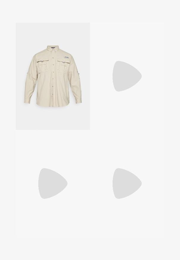 Columbia BAHAMA™ SHIRT - Srajca - fossil; Siv dresni t-shirt iz mešanice bombaža s črnim Nike logotipom; na stranskem robu je majhna oznaka Nike; preprost dizajn, kratke rokave.; Bežne cargo hlače iz lahkega bombažnega materiala. Imajo elastične manšete, več stranskih žepov in gumbasto zapiranje.; Bela usnjena športna obutev s perforacijami, okroglo konico, ravnim podplatom in debelimi vezalkami, z vidnim logotipom smoosh in napisom "AIR" na peti.
