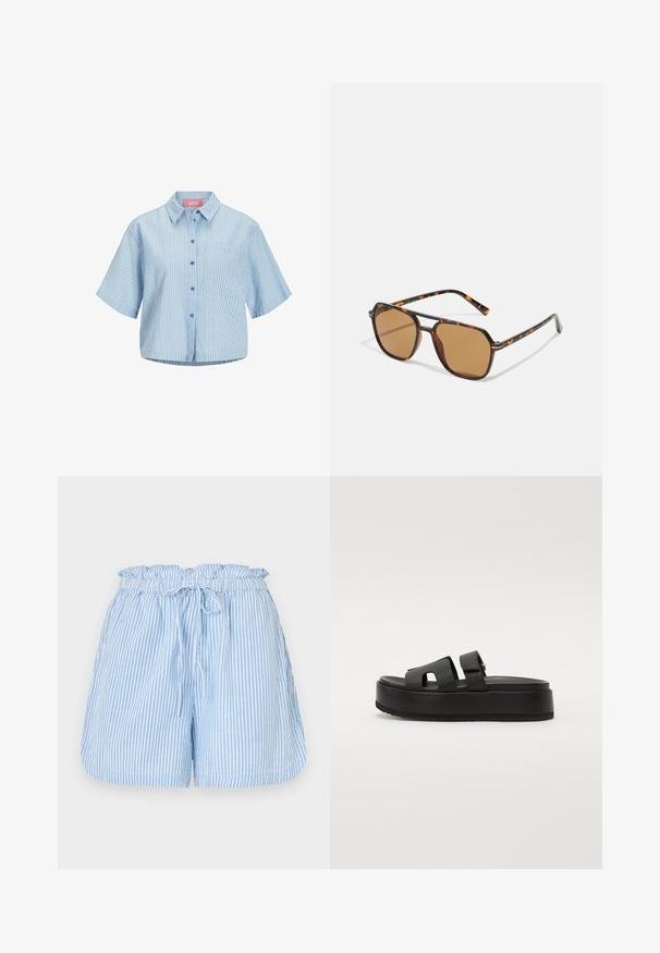 Blå och vit randig kortärmad skjorta med krage, bröstficka och knappstängning. Tyget verkar lätt och glatt.; Blå och vita randiga shorts med elastisk midja och dragsko. Har sidofickor och en avslappnad passform. Mjuk tygtextur.; Svarta plattformssandaler med två breda remmar, tillverkade av slitstarkt material. Har en kraftig sula med en texturerad botten för bra grepp.; Bruna solglasögon med en sköldpaddsmönstrad båge, rektangulära linser och smala skalmar med ett orange accentmönster.