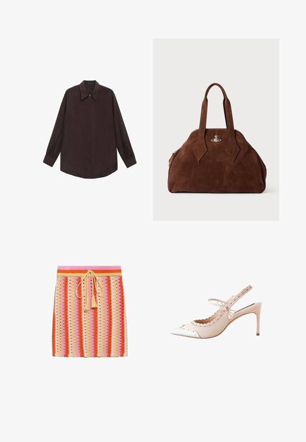 Donkergroene stoffen lange mouwen shirt met een puntige kraag, knoopsluiting aan de voorkant en een recht gesneden zoom. Gladde textuur en losse pasvorm.; Gebreide rok met gestreepte patronen in oranje, roze, crème en geel, voorzien van een tailleband met trekkoord en decoratieve franjes.; Lichtroze slingback hak met een puntige neus en witte punt. Heeft geschulpte rand en strikdetail op de enkelband. Hoge stiletto hak.; Bruine suède handtas met een gestructureerde vorm, ronde body en verlengde ruitvormige handvatten. Voorzien van een sluiting met zilveren hardware.