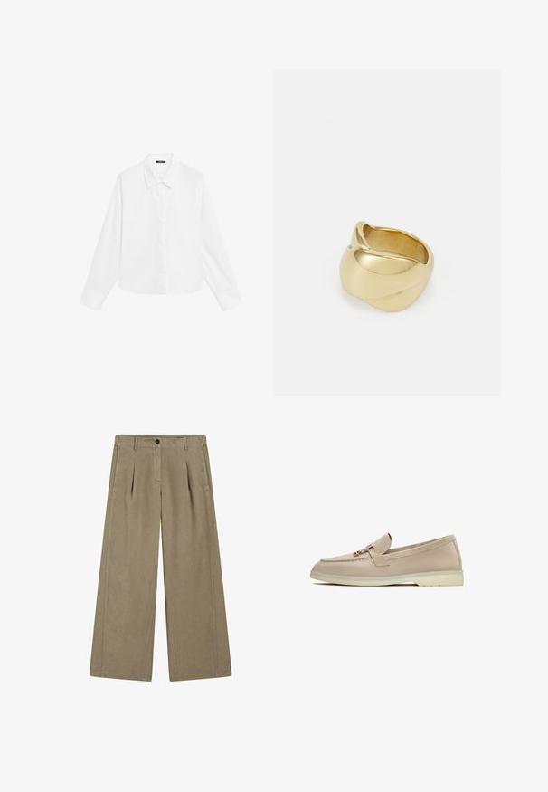 Witte blouse met lange mouwen, een puntige kraag, knoopsluiting aan de voorkant en een rechte zoom. Gemaakt van een gladde stof met een frisse, schone uitstraling.; Licht taupe wijde pijpen broek met een gladde textuur, voorzien van een voorplooitje, riemlussen en een knoopsluiting in de taille.; Beige loafers met een gladde textielen bovenkant, decoratieve band, gouden hardware en een lage rubberen zool. Klassiek ontwerp met nette stiksels.; Gouden ring met een glad, gedraaid ontwerp. Heeft een gepolijste oppervlakte en rondingen, wat een naadloze, vloeiende vorm creëert.