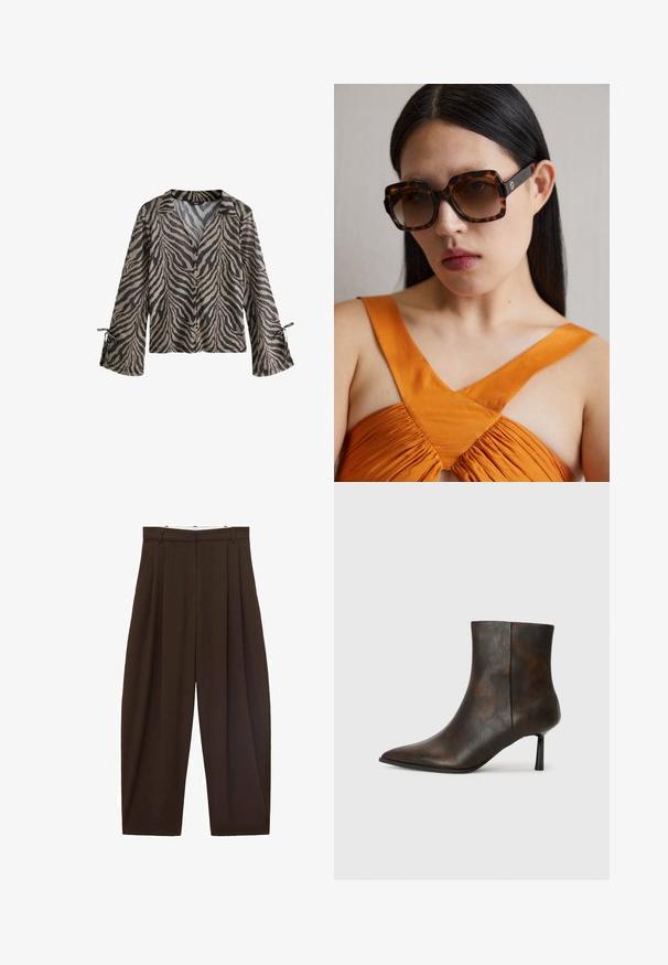 Camicia a maniche lunghe, leggera, con motivo a strisce tigre beige e nere, con chiusura a bottoni e polsini annodabili per una vestibilità regolabile.; Pantaloni marroni a vita alta con pieghe, realizzati in tessuto morbido. Vestibilità ampia, design a gamba dritta, dotati di passanti per cintura e chiusura con zip.; Stivale alla caviglia in pelle marrone con punta affusolata, design elegante e tacco sottile nero. Superficie strutturata con un motivo sottile.; Occhiali da sole oversize in tartaruga marrone con una ampia montatura rettangolare e lenti sfumate. Dettaglio del logo in oro sul lato.; Borsa a tracolla in suede marrone con una lunga cinghia in pelle, accessori in argento, forma rettangolare e un pattina piatta con un abbellimento centrale.