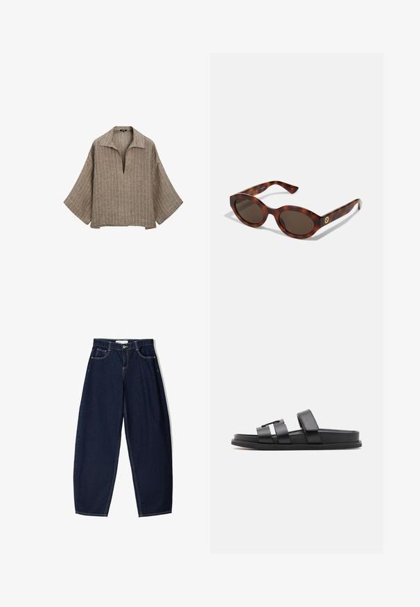 Brun hørbluse med krave, dyb V-hals og brede klokkeærmer. Har lodrette hvide striber og en afslappet, boxy silhouette.; Mørkeblå denimbukser med løs pasform, der har fem lommer, kontrasterende syninger og lynlåslukning foran.; Svarte slidesandaler med to brede remme og et minimalistisk design. Lavet af glat syntetisk materiale med en flad sål.; Skildpaddemønstret solbriller med runde rammer, mørke linser og gulds logo detaljering på stængerne. Glat plastmateriale, ingen synlige mønstre.