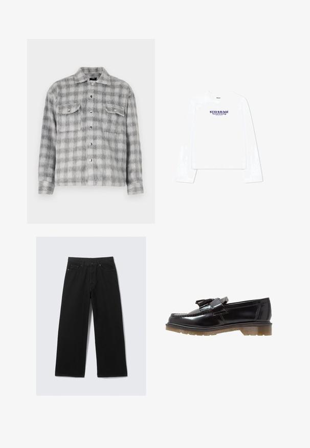 Camicia di flanella a scacchi grigi e bianchi con una morbida texture, dotata di chiusura con bottoni, due tasche sul petto e maniche lunghe.; Maglietta bianca a maniche lunghe con scollatura a girocollo e taglio crop. Testo stampato in viola che recita "RIMANI RIBELLE La normalità è noiosa."; Pantaloni neri a gamba larga realizzati in denim, con un classico design a cinque tasche e una cintura strutturata con passanti per cintura.; Mocassini in vernice nera con un design intrecciato, dettaglio a nappina e una suola in gomma spessa e testurizzata. La vista laterale mette in evidenza la silhouette elegante.