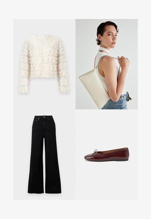 Rufset hvit cropped jakke med gjennomsiktig stoff, lange ermer, rund halslinje og teksturert detaljering gjennom hele kroppen. Glidelås foran.; Svarte vidbukse jeans laget av denim, med høyt liv, fem lommer, knapplukking foran og minimale sømdetaljer.; Burgunderrød lakk lær ballettleilighet med rund tå, liten sløyfe foran og en lav, svart gummisåle. Glatt tekstur.; Hvit rektangulær clutch-veske laget av blankt materiale, med en sølvkjede-stropp. Modellen poserer og viser vesken mot en ensfarget bakgrunn.