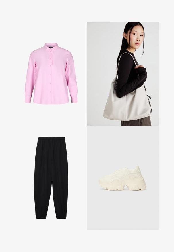 Lange mouwen, lichtroze shirt van katoen met een knoopsluiting aan de voorkant, kraag en een relaxte pasvorm. Gestructureerde, gladde stof.; Zwarte, lichte broek met een elastische tailleband en gathered enkels. De stof is glad en heeft een ontspannen, taps toelopend ontwerp.; Chunky witte sneakers gemaakt van geperforeerd mesh en synthetische materialen, met een dikke zool en ingewikkelde patroon details aan de zijkanten.; Beige handtas gemaakt van zacht materiaal, met een slonzig ontwerp, gestikte details en twee schouderbanden. Geschikt voor dagelijks gebruik.
