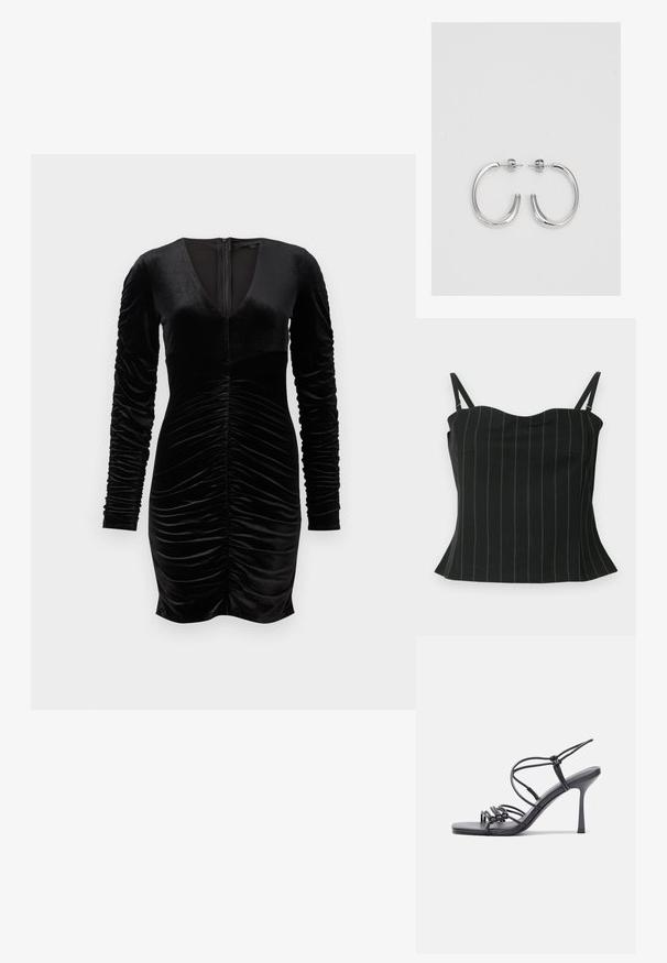 Schwarzes Spaghetti-Top mit dünnen vertikalen Streifen, verfügt über Spaghettiträger, einen Herzausschnitt und einen weit ausgestellten Saum am unteren Ende.; Schwarzes Samtkleid mit langen Puffärmeln, tiefem V-Ausschnitt und gerafften Details an der Vorderseite. Reißverschlussverschluss auf der Rückseite. Glatte Textur.; Schwarze, hochhackige Sandalen mit dünnen Riemen und einem geknoteten Design, einer glatten, rechteckigen Zehenpartie und einem eleganten Stiletto-Absatz.; Hellegraue metallische Handtasche mit einer Kettenriemen, verziert mit kleinen kreisförmigen metallic Nieten und einem dreieckigen Markenlogo.; Silberne Creolen mit einer glatten, glänzenden Oberfläche. Abgerundete Form, leichtes Design, mit einer Steckverschluss.
