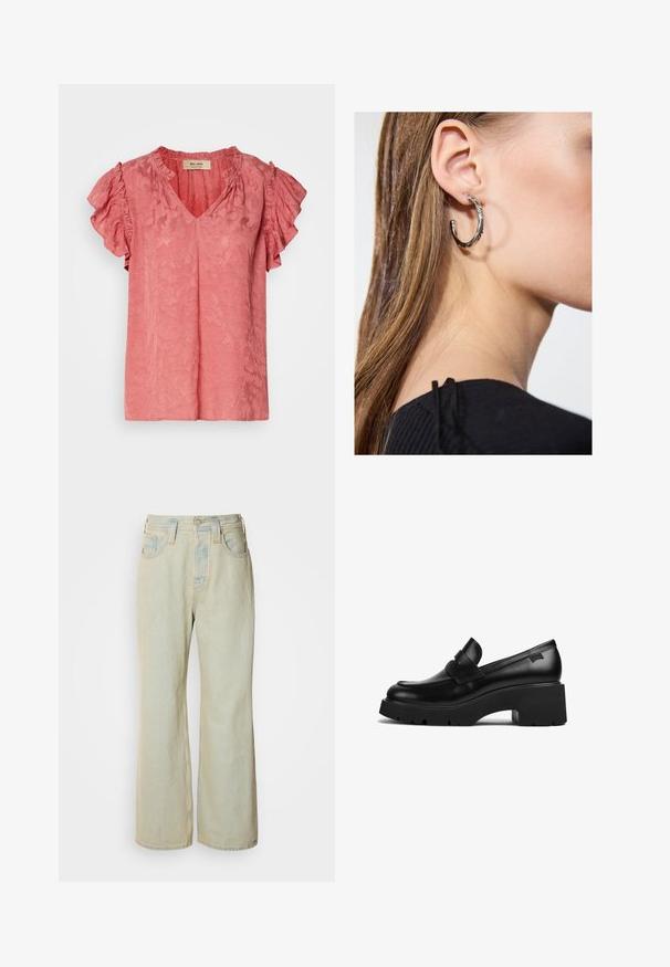 Rosa Kurzarmbluse mit Rüschensleeves, V-Ausschnitt, strukturiertem Blumenmuster und weichem Stofffinish. Markenetikett im Kragen sichtbar.; Hellblaue Schlagjeans aus Denim mit hoher Taille, fünf Taschen und subtilen Ausbleichungen sowie kontrastierenden Nähakzenten.; Schwarze Leder-Loefer mit klobigem Absatz, dicker Sohle und einem Riemen über der Oberseite, seitlich auf einem weißen Hintergrund gezeigt.; Silberne Creolen mit polierter Oberfläche, die kleine goldene Akzentdetails und eine runde Form aufweisen, am Ohrläppchen getragen.