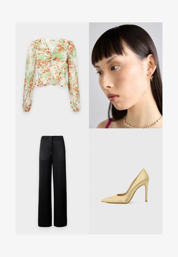 Diane von Furstenberg MARY - Blúzka so zapínaním na gombíky - marlene batik ivory; Široké čierne nohavice s textúrovaným povrchom, obsahujúce plochý pás a dve bočné vrecká. Tkanina vyzerá ľahko a priedušne.; Zlaté metalické lodičky s špicatou špičkou a stiletto podpätkom, zobrazené z boku na jednoduchom svetlom pozadí.; Zlatý kruhový náušník nasadený na pravom uchu, s otvoreným dizajnom. Modelka má rovné, tmavé vlasy a minimálny make-up.
