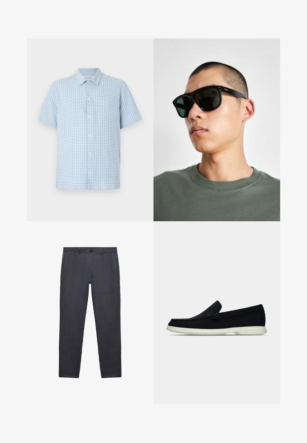 Košulja kratkih rukava s gumbima u svijetloplavoj i bijeloj kariranoj shemi, napravljena od laganog materijala s oštrim ovratnikom i prednjim plaketom.; Temno sivi hlače iz teksturirane tkanine, z naklonjenimi sprednjimi žepi, gumbom za zapiranje in ozkim krojem.; Črne slip-on čevlje z zaobljenim nosom, ki imajo strukturirano zgornji del, gladek bel podplat in subtilen logotip na strani.; Črne pravokotne sončna očala s temnimi lečami, ki imajo značilno obliko in blagovno znamko na ročaju. Nosijo jih oseba v zeleni majici.