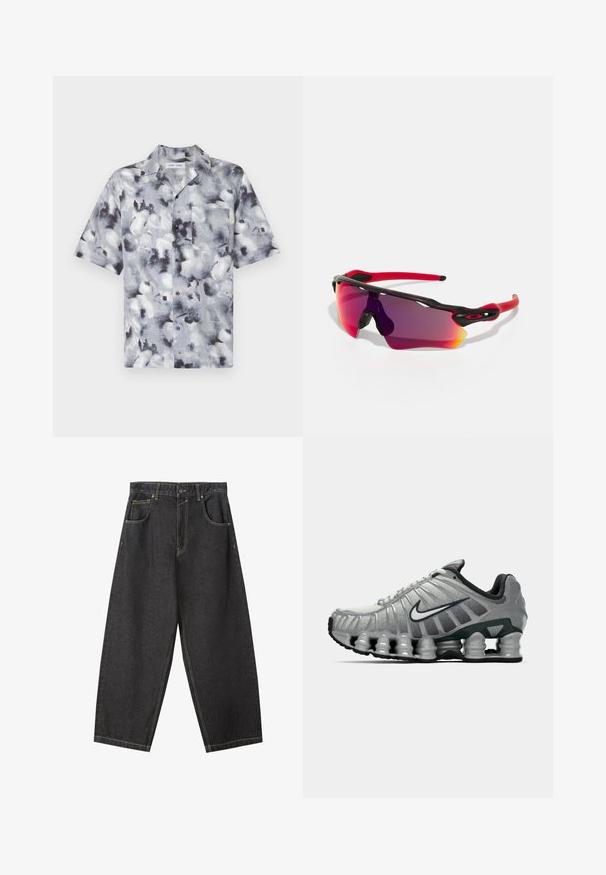 Srajca s kratkimi rokavi v svetlo sivi barvi z abstraktnim cvetličnim vzorcem v temnejših odtenkih. Ima žep in črne gumbe na sprednji del, ki se zapira na gumb.; Bela bombažna majica s kratkimi rokavi in okroglim ovratnikom ter sproščenim krojem. Ima blagovno znamko "WEEKDAY" na ovratu.; Črne široke kavbojke iz denima z rumenimi šivi, zasnova s petimi žepi in srednje visokim pasom. Tekstura tkanine z gladko površino.; Sive in črno Nike tekaška čevelj s vidno vzmetno blaženje pod podplatom in belim logotipom swoosh na strani.; Oakley RADAR PATH UNISEX - Sončna očala - 100t matte black