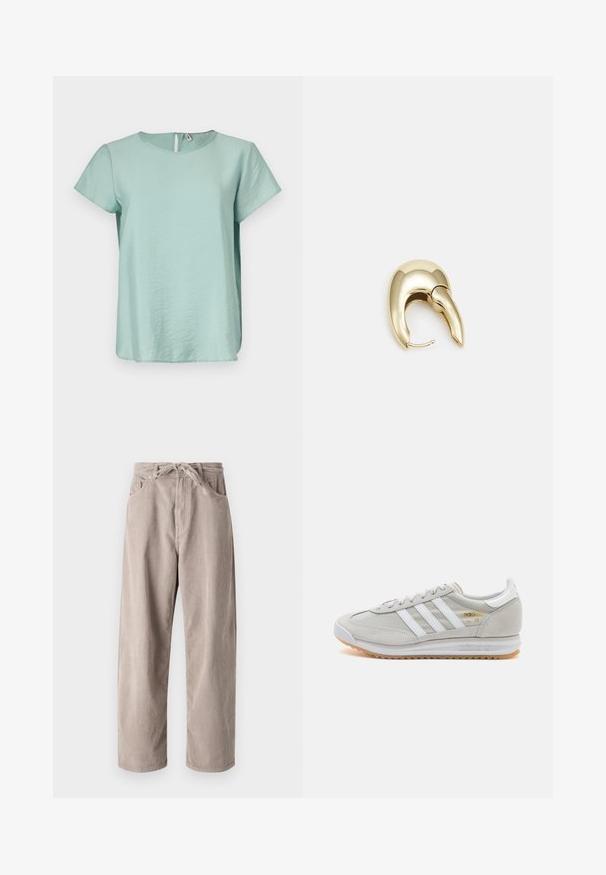 Mintgroene top met korte mouwen, voorzien van een ronde halslijn en een kleine sleutelgatopening aan de achterkant, gemaakt van een gladde, lichte stof.; Beige corduroybroek met een losse pasvorm, voorzien van een tailleband met trekkoord, twee voortassen en een verticale ribbelstructuur.; Lichtgrijze sneaker van suede en mesh, met drie witte strepen, ronde neus en een gumrubberen zool. Gouden logo-accent bij de veters.; Gouden metalen oorbel met een slank, gebogen ontwerp. Beschikt over een kenmerkende puntige vorm, gepolijste oppervlakte en scharnier sluiting.