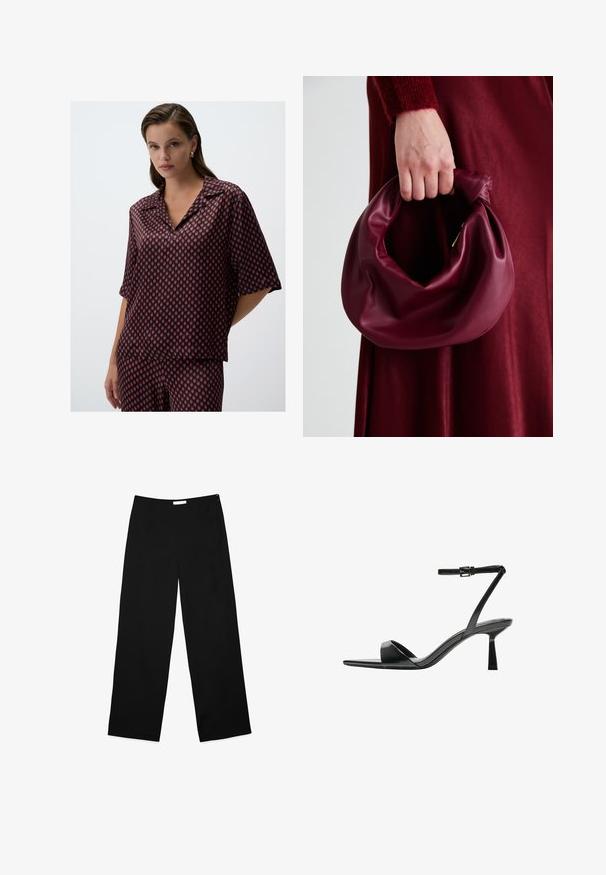 Blusa in tessuto leggero a motivo geometrico rosso e navy, con colletto e maniche corte, dal taglio morbido.; Pantaloni a gamba larga in tessuto nero, caratterizzati da una texture liscia, un design pulito e una zip laterale discreta per la chiusura.; Bershka Sandali con tacco - black; Borsa in pelle bordeaux con un design morbido e arricciato e una forma arrotondata. Il manico è fissato, mostrando una texture liscia.