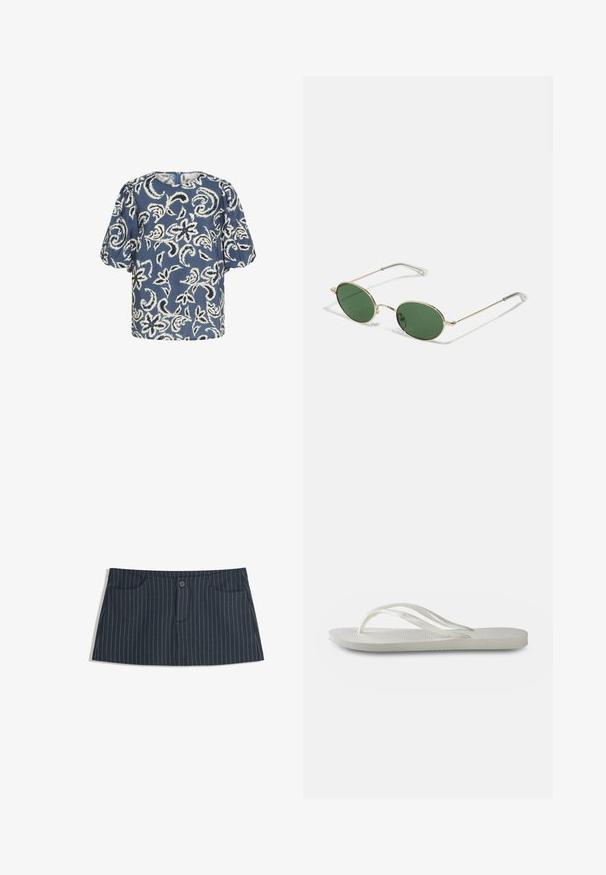 Kurzarmpullover aus blauer Farbe mit weißem Blumenmuster, rundem Ausschnitt und gerafften Schultern. Weicher Stoff mit leicht lockerer Passform.; Marineblaues Minirock mit Nadelstreifen, vorderen Taschen und einem einzelnen Knopfverschluss an der Taille.; Weiße Flip-Flops mit einer strukturierten Sohle, dünnen Riemen und einem flachen Design. Hergestellt aus Gummi mit einem dezenten Logo auf der Fußsohle.; Sonnenbrille mit goldenem Rahmen, grünen ovalen Gläsern und dünnen Metallarmen. Verfügt über klare Kunststoffspitzen an den Armen für zusätzlichen Komfort.; Schwarze Lederhandtasche mit strukturiertem Design, oberen Griff und Fransenakzenten. Verfügt über einen abnehmbaren Schultergurt für mehr Vielseitigkeit.