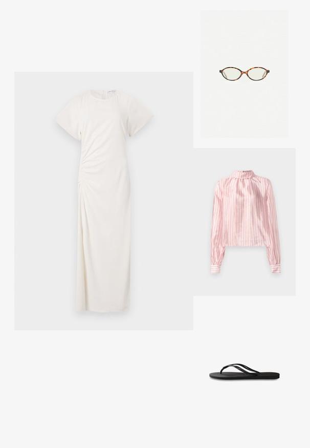 Rózsaszín csíkos blúz, magas gallérral, hosszú ujjal, gombos mandzsettával és cropped fazonnal. Simább textúrájú, fényes részletekkel.; Fehér ruha rövid ujjakkal, kerek dekoltázzsal és oldalsó ráncolással; sima anyag, padlóméretű sziluettel.; Fekete papucs texturált gumitalppal, két vékony pánttal és finom, domború logóval a pánton.; Tortábar színű szemüveg ovális lencsékkel és sima, elegáns felülettel. Vékony szárakkal rendelkezik, amelyeken finom ív található a halántéknál. Átlátszó lencsék.