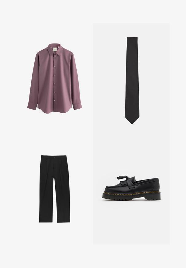 Next REGULAR FIT SINGLE CUFF - Camicia elegante - mauve pink; Pantaloni neri con un design a gamba dritta, realizzati in un tessuto liscio. Presentano pieghe frontali e una chiusura a un bottone in vita.; Mocassino in pelle nera con un'accento a frange, dotato di una suola nera spessa e cuciture gialle lungo il bordo. Finitura testurizzata.; Cravatta nera realizzata in tessuto liscio, caratterizzata da una forma slanciata e allungata con punta appuntita e senza motivi o accenti visibili.