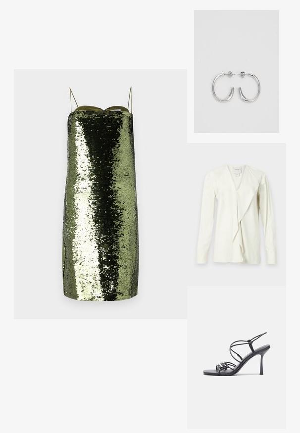 Valkea pitkähihainen paita, jossa on V-pääntie, drapeerattu etuosa ja istuvat hihat. Sujuva kangas, jossa on hieno kiilto, räätälöity muotoilu.; Vihreä paljettimekko suoralinjaisella leikkuulla, ohuilla säädettävillä olkaimilla, heijastavalla pinnalla ja kapealla siluetilla.; Mustat korkokengät sandaalit, joissa on ohuet hihnat solmittuna, sileä neliön muotoinen varvasosa ja tyylikäs stiletto-korko.; Kangasta valmistettu vaaleanbeige kassi, jossa on kaksinkertaiset kahvat. Etupuolella valkoisena painettu "SAMSOE" -logo. Suorakulmainen muoto yksinkertaisella designilla.; Hopeiset korvarenkaat, joissa on sileä ja kiiltävä pinta, kaareva muoto ja piikkikiinnitys. Minimalistinen muotoilu modernilla viimeistelyllä.
