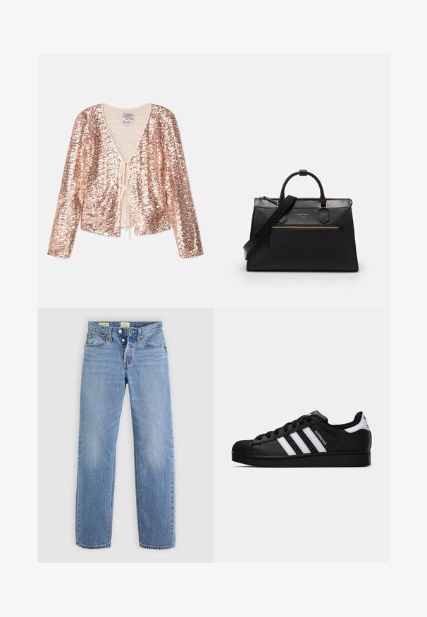 Jacket ve zlaté barvě s flitry, dlouhými rukávy, výstřihem do V a zavázáním vpředu. Hladká podšívka a reflexní textura po celém povrchu.; Světle modré džíny z denimu s rovnou nohavicí, kovovým zapínáním na knoflík, předními kapsami a jemnými detaily vyblednutí po celém povrchu.; Černé tenisky Adidas Superstar se bílými pruhy, špičkou ve tvaru skořápky a textem "Superstar" na boku, zobrazené v bočním profilu na bílém pozadí.; Černá kožená kabelka s strukturovaným povrchem, dvojitými uchy a nastavitelným ramenním popruhem. Na přední straně má zlatý zipový kapsu.