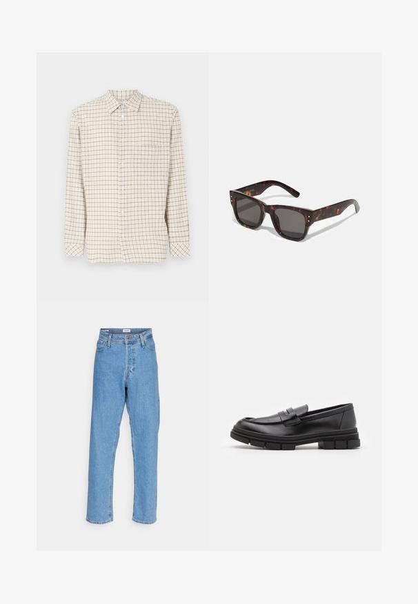 Geruite shirt met een licht beige achtergrond, voorzien van kleine bruine en donkerrode vierkantjes, lange mouwen, button-down kraag en opgestikte zak.; Lichtblauwe high-waisted recht gesneden jeans met een voorste knoop, ritssluiting, riemlussen en een vijf-pocket ontwerp op een witte achtergrond.; Zwarte leren instappers met een gladde afwerking, voorzien van een voorste banddetail en een stevige rubberen zool met gegroefde accenten.; Tortoise shell zonnebril met donkere lenzen, vierkant montuur en zilveren accentstuds aan de voorkant. Gemaakt van kunststof, lichtgewicht en duurzaam.