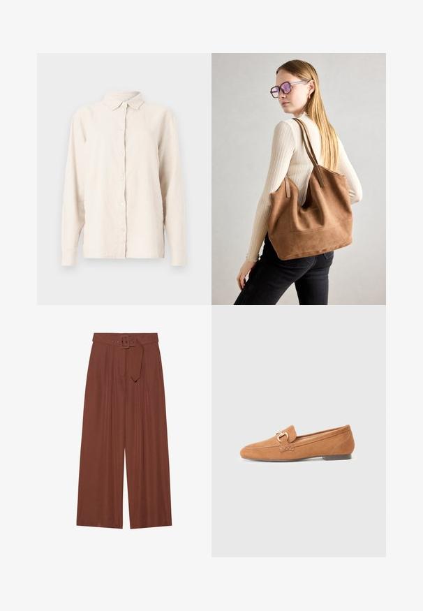 Cămașă din in bej deschis, cu închidere cu butoane pe față, guler ascuțit și mâneci lungi. Țesătura are un aspect texturat, ușor șifonat.; Pantaloni evazați din țesătură maro, prevăzuți cu un curea cu cataramă pătrată, design pliat și textură netedă.; Loaferi din suede cămilă cu vârf rotund, un accent decorativ cu buclă și toc plat. Textură netedă și detalii de cusătură simple.; Geantă de umăr din suede maro, cu o textură moale, deschidere mare și curele lungi. Prezintă un design simplu, cu cusături vizibile și fără accesorii metalice.