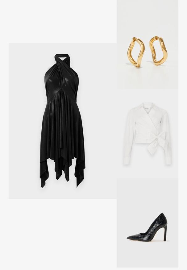 Hvid indpakket bluse med lange ærmer, krave og detalje med frynse foran. Lavet af glat stof med en let struktureret design.; Sort halterneck kjole med draperet design. Fremstillet af skinnende materiale, med en snoet halsudskæring og asymmetrisk fald. Glat tekstur.; Sorte spidse tå stiletto-sko i krokodilleskind med et strømlinet design, høj hæl og glat sort inderside.; Guldfarvede hoops øreringe med en buet, uregelmæssig form og en glat, poleret overflade. Ingen synligt hardware eller dekorationer.