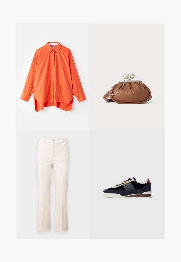 Orangenes Button-Up-Hemd mit Kragen, langen Ärmeln und einem leicht abgerundeten Saum. Hergestellt aus einem glatten Stoff mit lockerer Passform.; Beige Schlagjeans aus Baumwolle mit hoher Taille, fünf Taschen, Knopfverschluss und dezenten Steppdetails.; Marineblaue Wildledersneaker mit beige und dunkelblauen Akzenten. Verfügt über eine weiße Gummisohle und goldene Markierung an der Seite. Klassisches sportliches Design.; Braune Leder-Clutch mit silbernem Kugelverschluss und einem kleinen silbernen Kettendetail auf weißem Hintergrund.