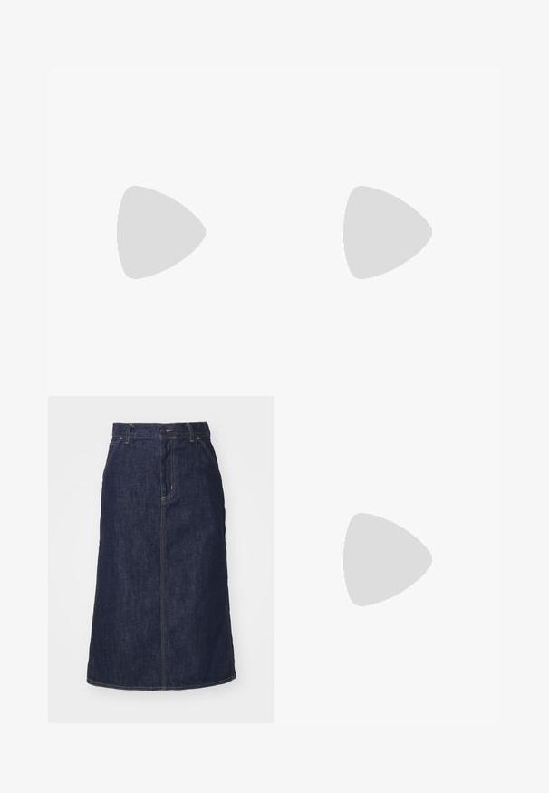 Carhartt WIP SERENA - Pikkade varrukatega topp - black; Tume denim.seelik kõrge vöökoha, sirge lõike, esikottide ja õmmeldud õmblustega. Vöökoht on varustatud luku ja nööbiga.; Mustad sametist sneakerid valgete õmbluste ja allkirja küljeribaga, tan värvi kummitald ja madal disain. Mustade paeltega seotud.; Mustad prillid, millel on suur, nurkjas raam, tumedad läätsed ja õhukesed, voolujoonelised sanga, millel on ühel küljel väike logo.; Hõbedased rõngassüstid läikiva viimistlusega, millel on ümmargune disain ja sujuvad hinged, mis näitavad sileda tekstuuri.