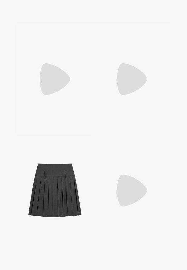 Gray short-sleeve t-shirt made of ribbed fabric with a crew neck. Features a fitted design and smooth texture, suitable for casual wear.; Pleated gray skirt made of textured fabric, featuring a flat waistband with two front tabs and multiple vertical pleats for added volume.; Burgundy patent leather shoes with a square toe and ankle strap, paired with light blue loose-fit jeans. The shoes have a glossy finish.; Burgundy leather handbag with a curved shape, zip closure, and a chain-accented strap. Smooth texture with slight gloss.