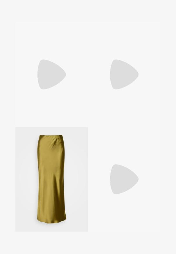 Top lungo marrone a maniche lunghe con scollatura asimmetrica, caratterizzato da un design a spalla scoperta e una texture liscia e aderente.; Gonna in satin verde oliva, alta vita, con un design elegante e aderente, forma affusolata e superficie liscia, destinata a uno stile lungo fino al pavimento.; Stivaletti neri in pelle con punta affusolata, tacco quadrato imponente e design elegante. Dotati di pannelli laterali elasticizzati per una facile vestibilità.; Orecchini a cerchio in oro con una forma irregolare e texture. Presentano una chiusura senza giunture e una finitura superficiale lucida, che enfatizza un design moderno.