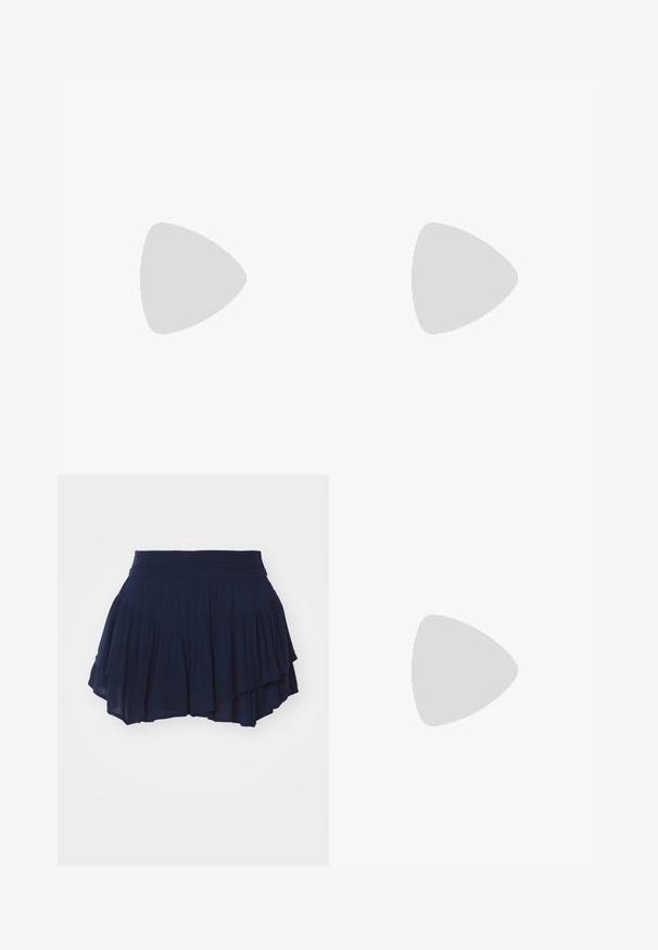 Abercrombie & Fitch BARE RUCHED TIE FRONT - Top - white; Hollister Co. TIERED FEMME - Pleated skirt - flying squirrel; Black leather slingback shoe with a pointed toe and a slim, curved heel. Features a discrete adjustable strap with a metal buckle.; Gina Tricot TOP HANDLE BAG - Handbag - buttercream