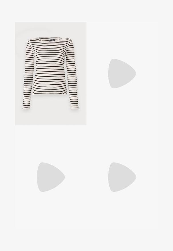 Raidallinen pitkähihainen paita vaaleassa ja mustassa. Ominaisuuksina ribatettu pinta ja pyöreä kaula-aukko. Suora helma, jossa on kevyt sivuhalkio.; Tummanharmaat housut, jotka on valmistettu sileästä kankaasta, ja niissä on kapeneva muoto, joustavat hihnat sekä etutaskut hienostuneella viimeistelyllä.; Mustat nahkakengät pyöreällä kärjellä, paksulla lohkopohjalla ja joustavilla sivuakkesseilla, yhdistettynä tummiin sukkahousuihin ja mustaan hameeseen, jossa on halkio.; Hopehope hopeilla, joissa on minimalistinen muotoilu. Pyöreä muoto, sileä pinta ja ohut profiili. Kevyet ja kiillotetut.