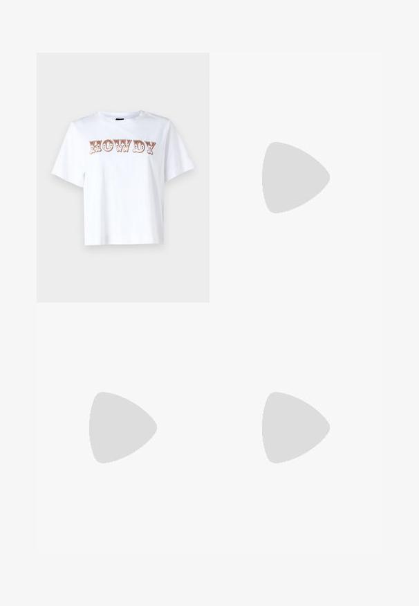 Vero Moda VMMETTE COWBOY - T-shirt con stampa - bright white; ONLY ONLJOELLE WIDE LEG BELT  - Wide Leg - medium blue denim; Even&Odd by Zalando Stivali texani / biker - black; Even&Odd by Zalando Shopping bag - blue denim